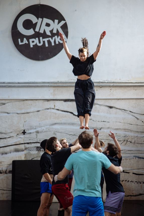 CIRK LA PUTYKA: SPLASH
