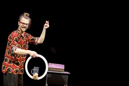 ALEŠ HRDLIČKA: WAA-BA! (2)