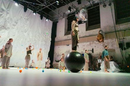 LA PUTYKA STUDIO: HEMŽENÍ NA DRUHOU (8)