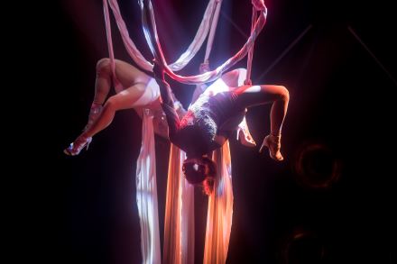 ZORYA BLUE & IVY AIRY:BLUE SECRET SHOW (1)